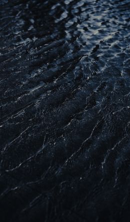 black water Wallpaper 600x1024