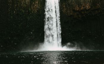 Abiqua Falls, Oregon, USA Wallpaper 2560x1600