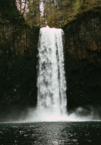 Abiqua Falls, Oregon, USA Wallpaper 1668x2388