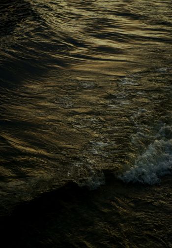 dark water, waves Wallpaper 1640x2360