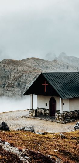 Обои 1080x2220 церковь, в горах