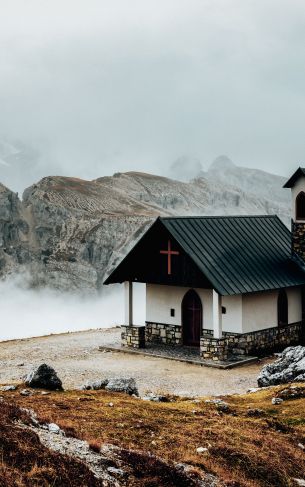 Обои 1752x2800 церковь, в горах