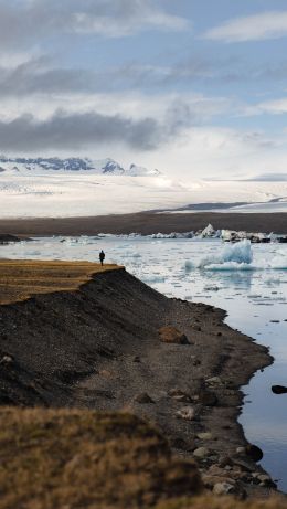 Jokulsarlon, Iceland Wallpaper 640x1136