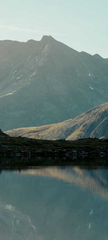 lake in the mountains Wallpaper 1440x3200