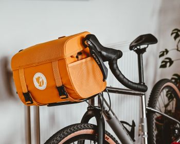 bicycle, picnic bag Wallpaper 1280x1024