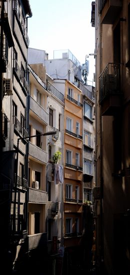 Beyoglu / Istanbul, Turkey Wallpaper 720x1520