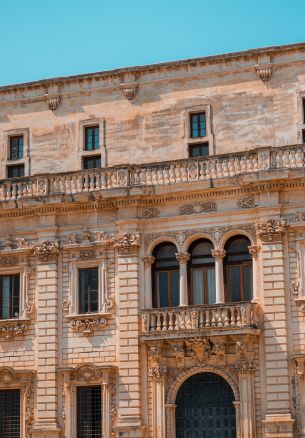 balcony, old palace Wallpaper 1640x2360