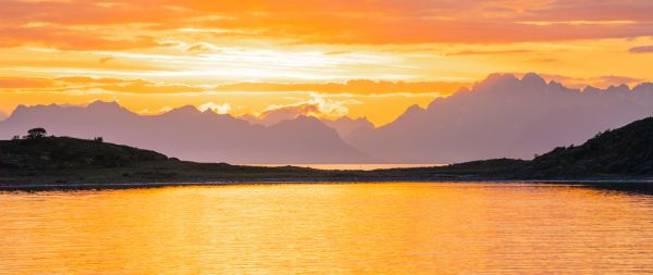 Lofoten Islands, Norway Wallpaper 2560x1080