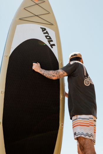 guy and surfer board Wallpaper 640x960