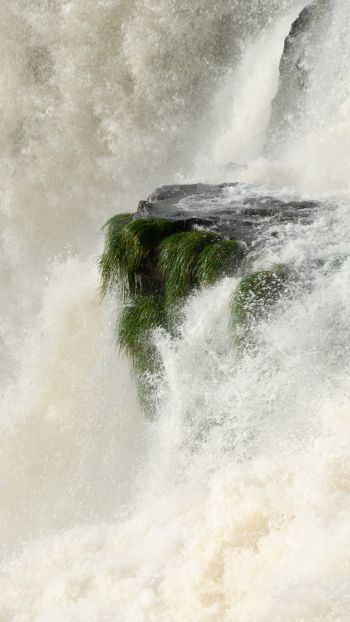 Обои 750x1334 водопады Игуасу