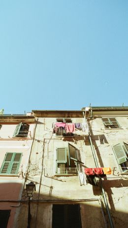 Manarola, SP, Italy Wallpaper 640x1136