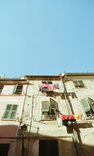 Manarola, SP, Italy Wallpaper 1200x2000