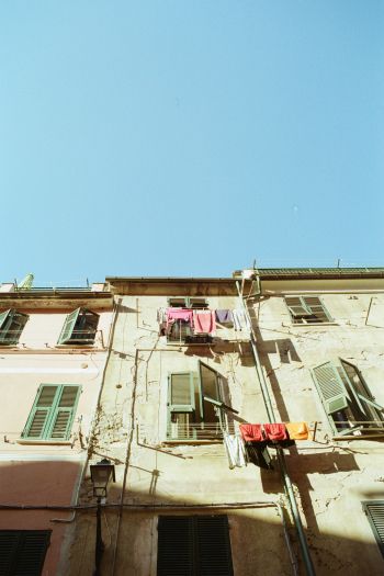 Manarola, SP, Italy Wallpaper 640x960