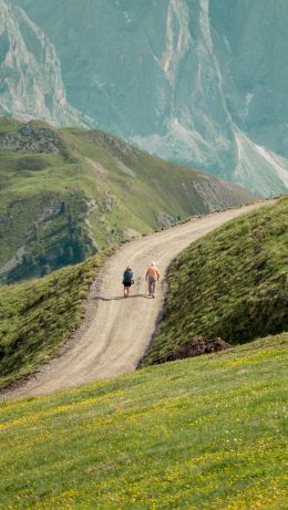 road in the mountains Wallpaper 640x1136