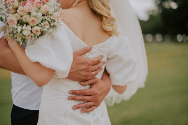 newlyweds, bride and groom Wallpaper 5728x3824