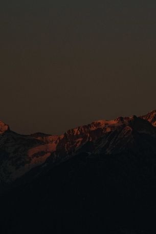 mountains at sunset Wallpaper 640x960