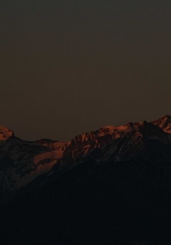 Обои 1668x2388 горы в момент заката