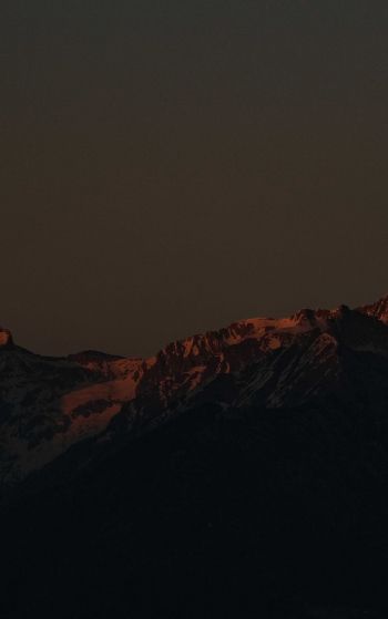 Обои 1752x2800 горы в момент заката