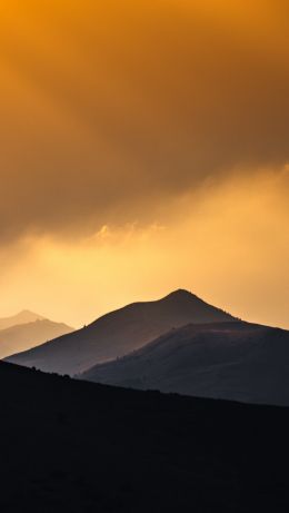 Bieszczady, Poland Wallpaper 640x1136