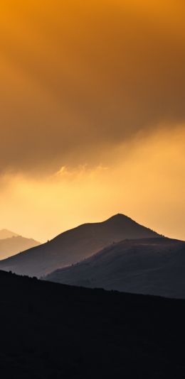 Bieszczady, Poland Wallpaper 1080x2220