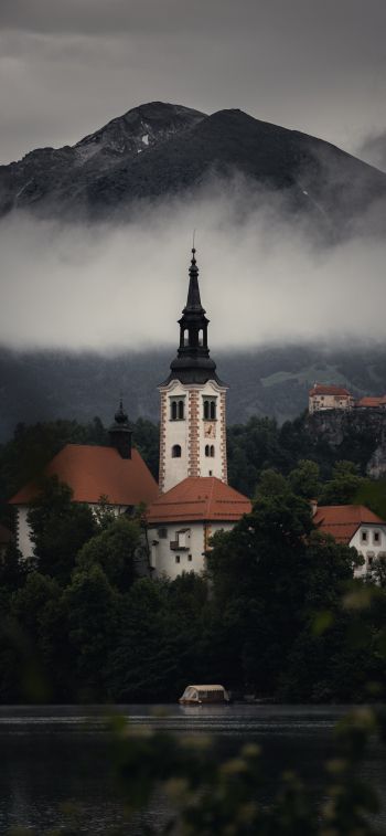 Bled, Slovenia Wallpaper 828x1792