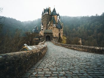 Обои 1024x768 Замок Эльц, Виршем, Германия