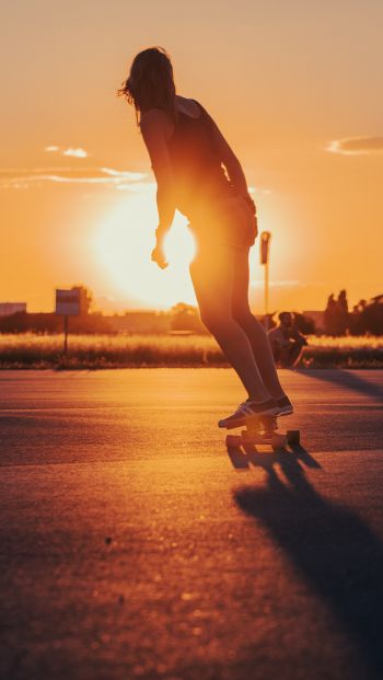 skateboarders, sunset Wallpaper 640x1136
