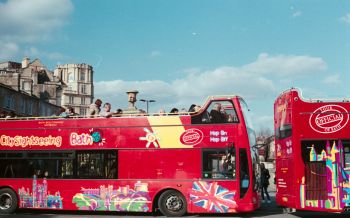 baht, Great Britain, bus Wallpaper 2560x1600