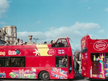 baht, Great Britain, bus Wallpaper 1024x768