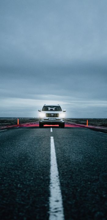 Iceland, road Wallpaper 1080x2220