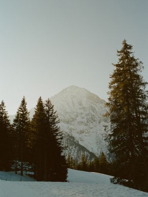 Arnisee, Gurtnellen, Switzerland Wallpaper 1620x2160