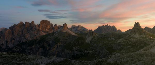 Longarone, Province of Belluno, Italy Wallpaper 2560x1080