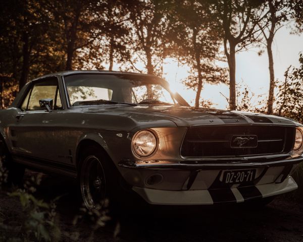 retro car Wallpaper 1280x1024