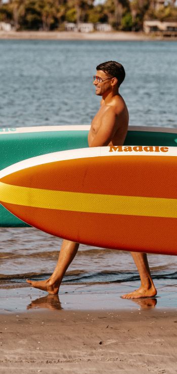 surfers, beach Wallpaper 1080x2280