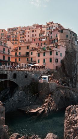 Cinque Terre, SP, Italy Wallpaper 720x1280
