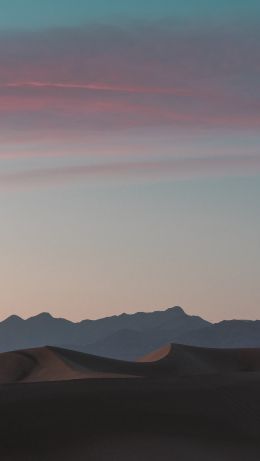 Death Valley, California, USA Wallpaper 640x1136