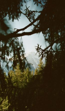 Arnisee, Gurtnellen, Switzerland Wallpaper 600x1024