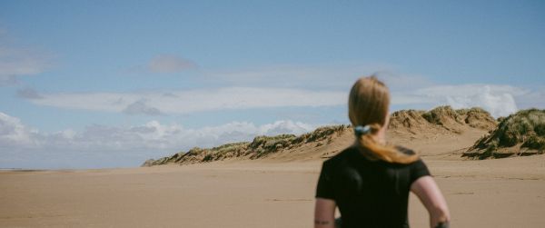 Formby, Liverpool, Great Britain, girl Wallpaper 3440x1440