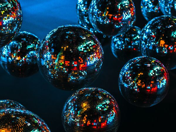 disco ball, sphere Wallpaper 1024x768