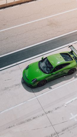 Обои 640x1136 зеленый автомобиль