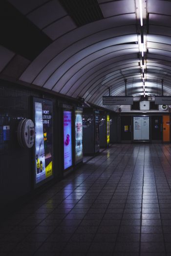 London, Great Britain, subway gg Wallpaper 640x960