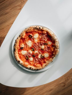 neapolitan pizza Wallpaper 1668x2224