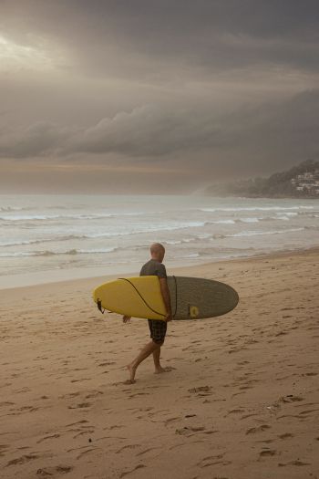 surfer, before the storm Wallpaper 640x960