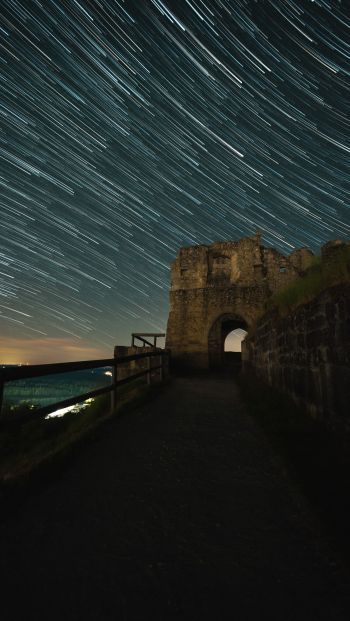 night fortress, starry sky Wallpaper 640x1136