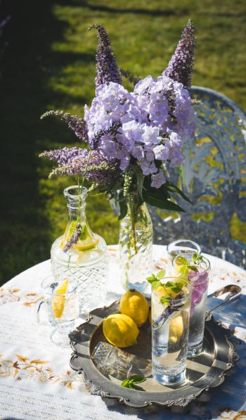 summer table, bouquet Wallpaper 600x1024