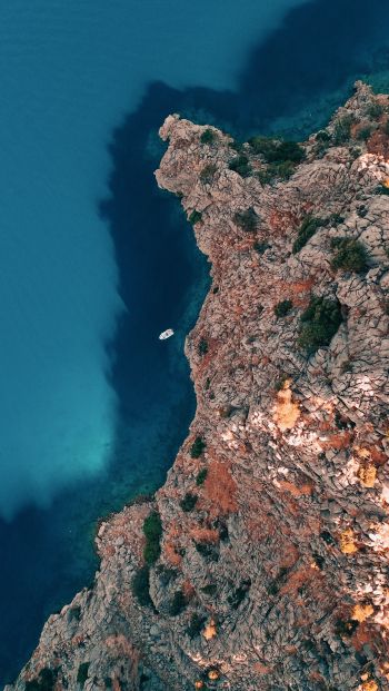 above ground, sea Wallpaper 640x1136