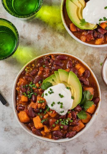 chili with beans Wallpaper 1668x2388