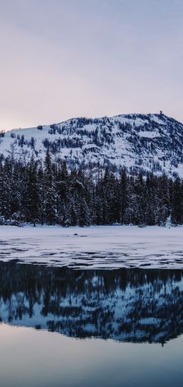Обои 720x1520 зимнее озеро, гора