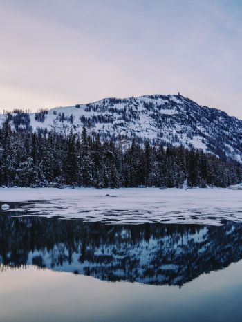 winter lake, mountain Wallpaper 2048x2732