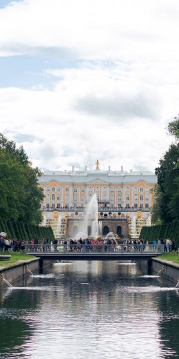 Peterhof, Russia Wallpaper 720x1440